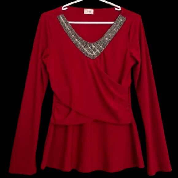 Women’s Red Beaded Fashion Blouse with Cinched Detail at Front Sz-XS-S - Picture 1 of 7